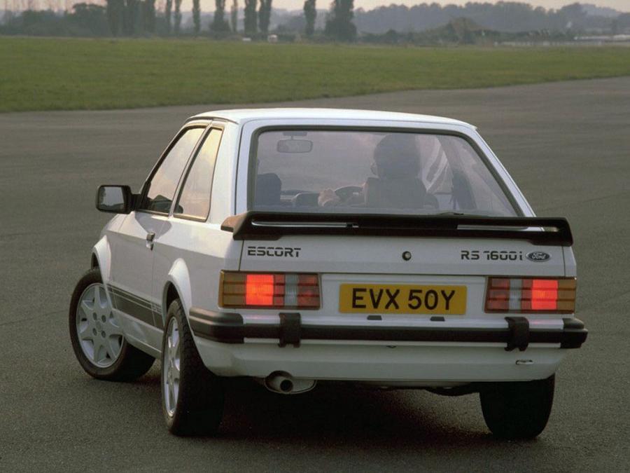  Ford Escort RS1600i 1981 года  (фото 2 из 5)